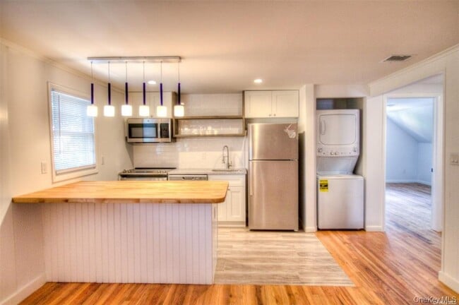 Photo - 11 Pulaski Pl Unit B