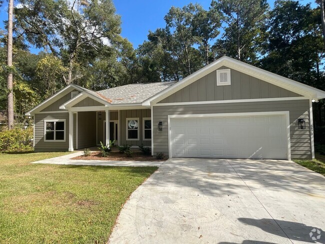 Building Photo - KILLEARN LAKES HOME