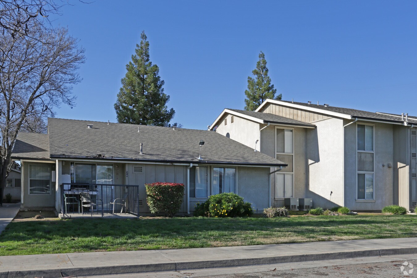 Photo - Oakwood Apartments II