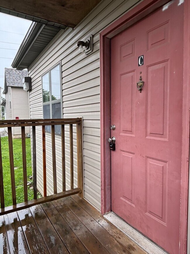 Come see this 3 bedroom 2 bathroom Recentl... - Come see this 3 bedroom 2 bathroom Recentl... House