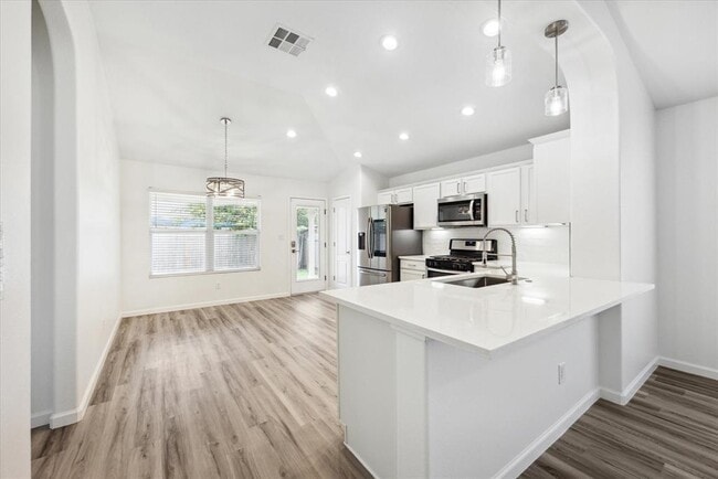 Photo - 3303 Wickham Ln