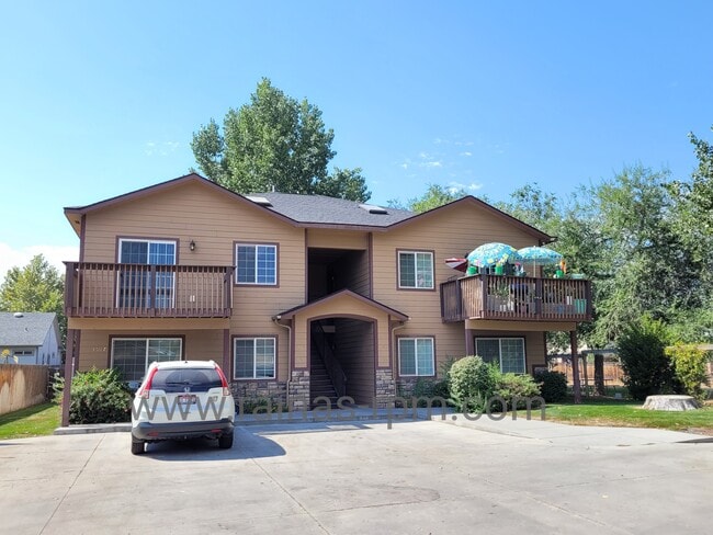 Building Photo - 3507 N Maple Grove Rd Unit 201