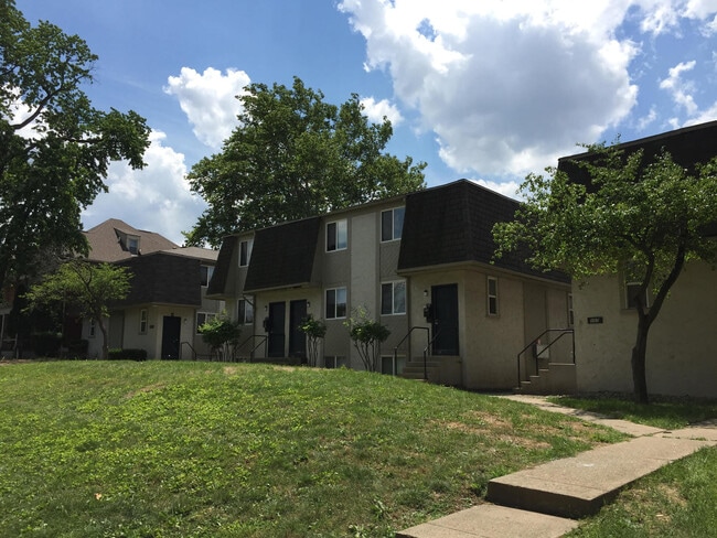 Photo - E 14th Ave 107-121 NCRII