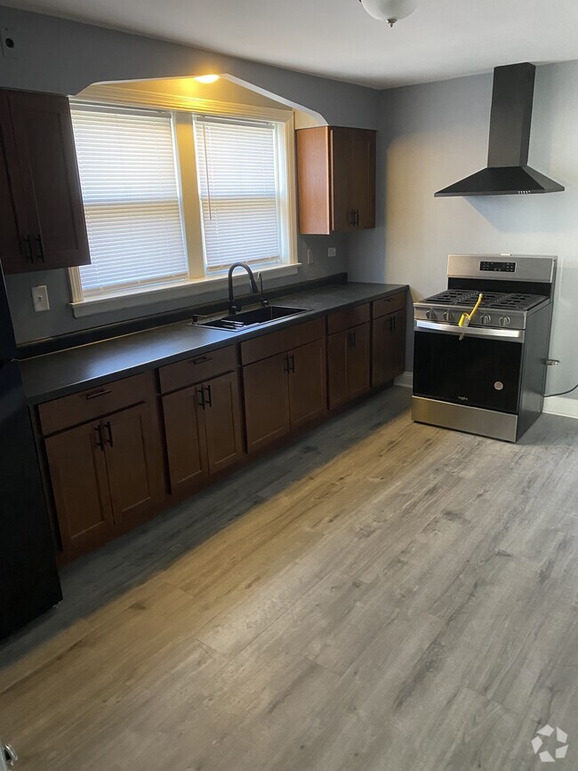 Building Photo - 6401 S Talman Ave Unit Apt 2