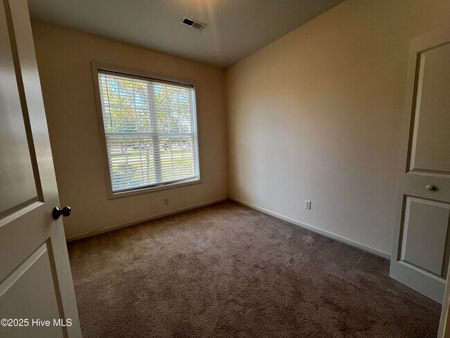 Photo - 57 Dresser Ln Casa Adosada