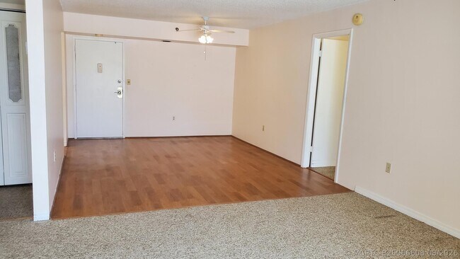 1000 St Charles Pl Unit 215