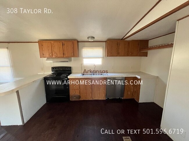 Photo - 308 Taylor Rd