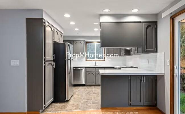 Photo - Spacious Three Bedroom Home in Milwaukie!