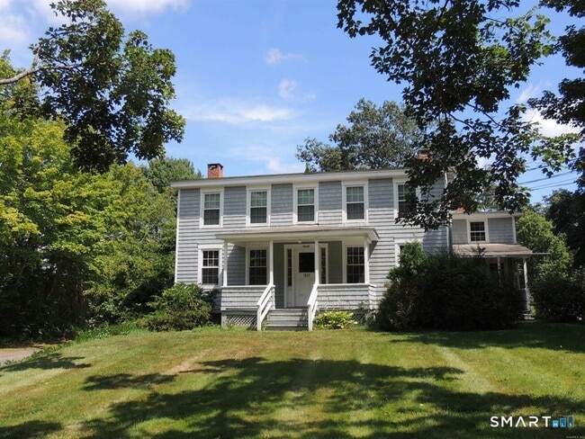 Building Photo - 90 Leetes Island Rd Unit B