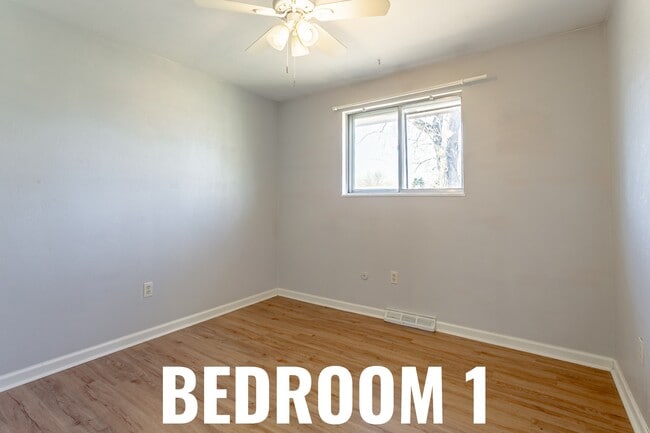 Photo - 8490 Benton St