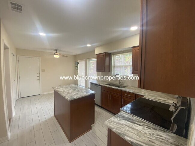 Photo - 3508 Jonquil Ln