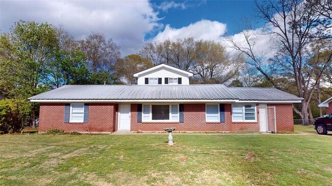 Photo - 1003 Geneva St