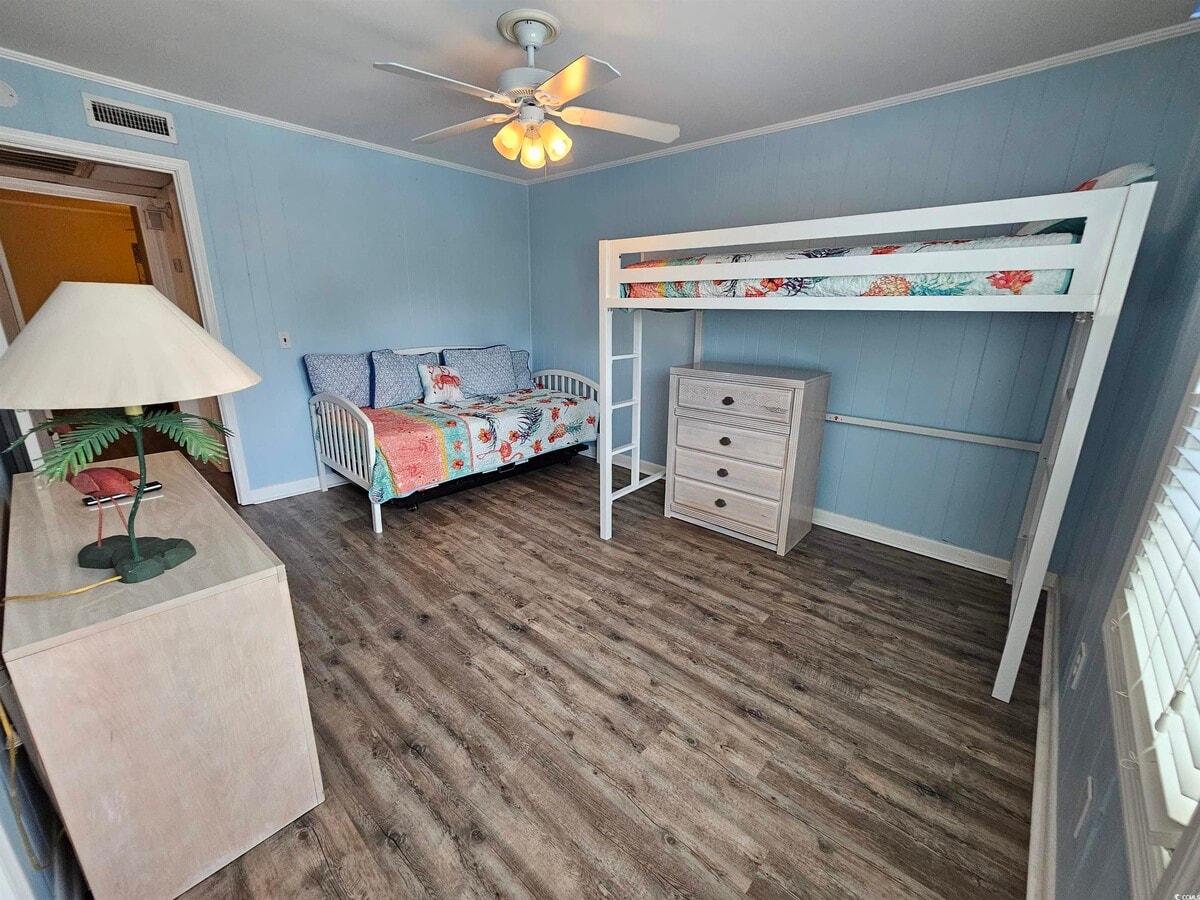 Photo - 401 N Hillside Dr