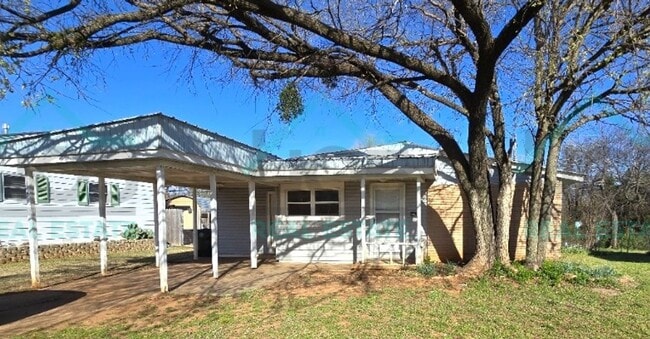 Building Photo - 3 Bedroom in MWC!