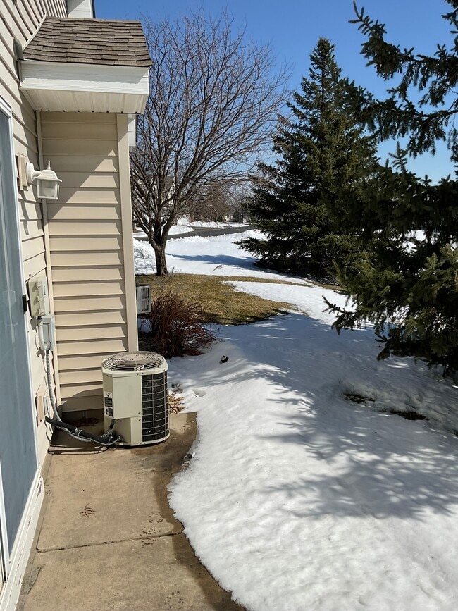 Side Yard - 17366 River Birch Pl