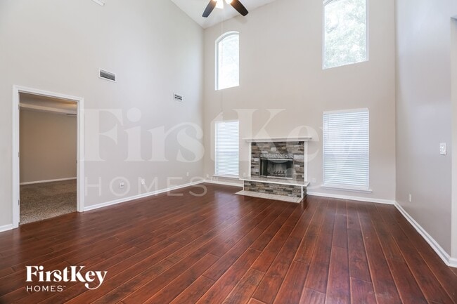 Photo - 2921 Ravine Hill Dr