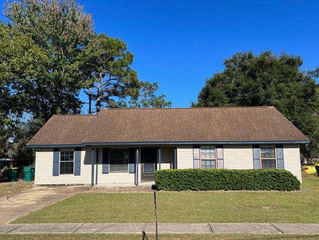 Building Photo - 331 Hudson Dr Rental