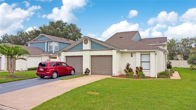 Photo - 112 Lakepointe Cir