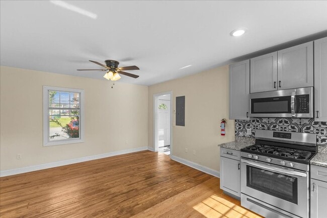 416 Pearl St Unit 33 Campus Ct