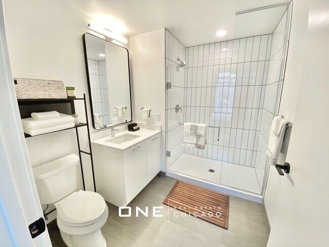 Photo - 850 W Madison St Unit 3
