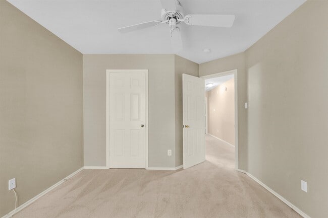 Photo - 31 N Walden Elms Cir