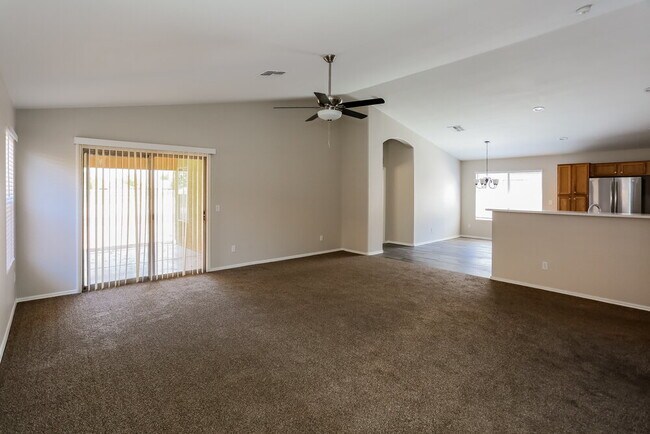 Photo - 801 S 125th Ave