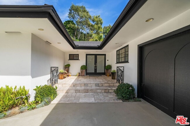 Photo - 9023 Alto Cedro Dr