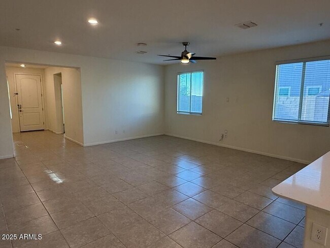 Photo - 21288 W Yale St