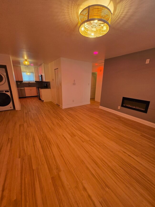 Building Photo - 2515 Arkansas Ave Unit A