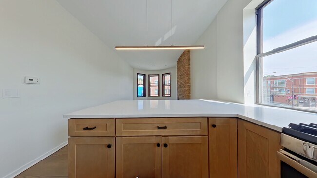 2612 Halsted