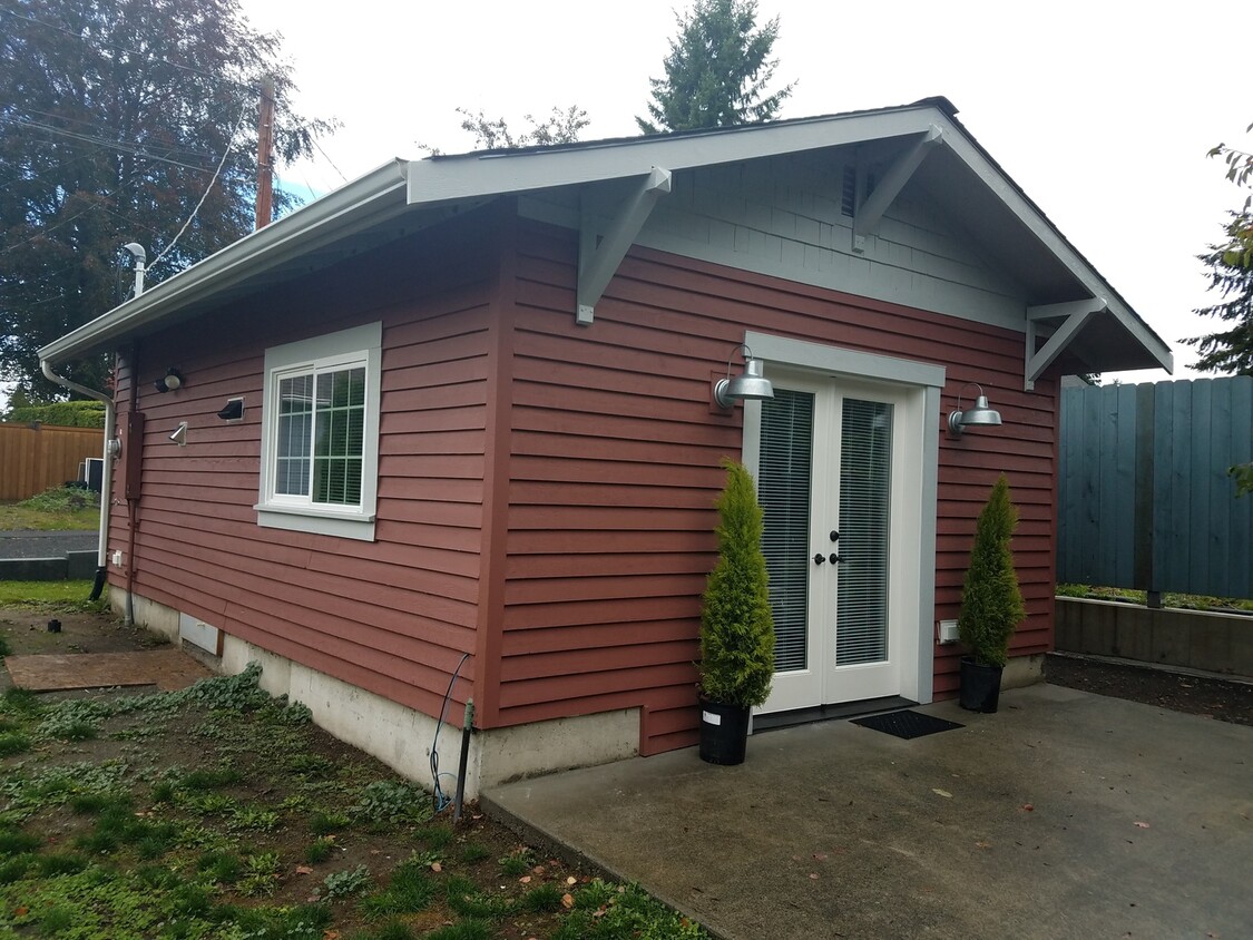 Studio Apartment in Poulsbo - All Utilitie... - Studio Apartment in Poulsbo - All Utilitie...