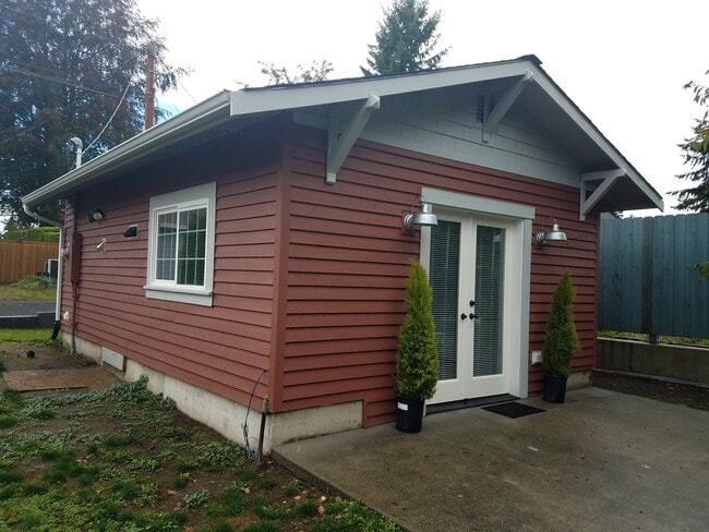 Studio Apartment in Poulsbo - All Utilitie... - Studio Apartment in Poulsbo - All Utilitie...