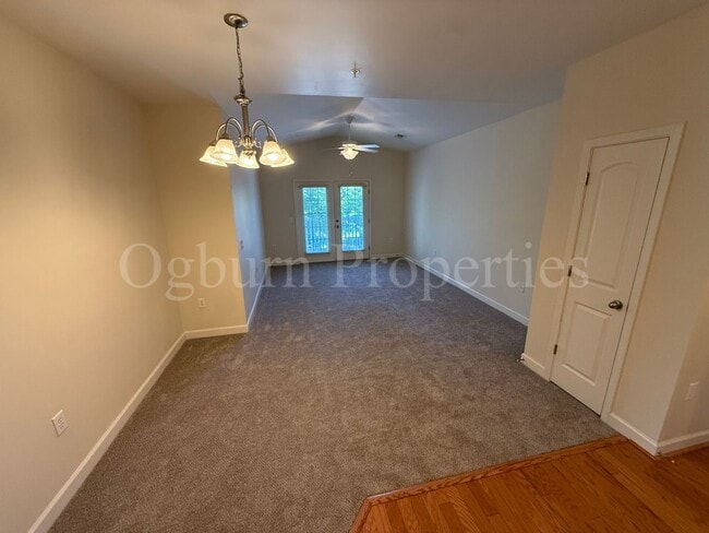 Photo - 2BR/2BA Condo, Convenient to University Pkwy & Hwy 52