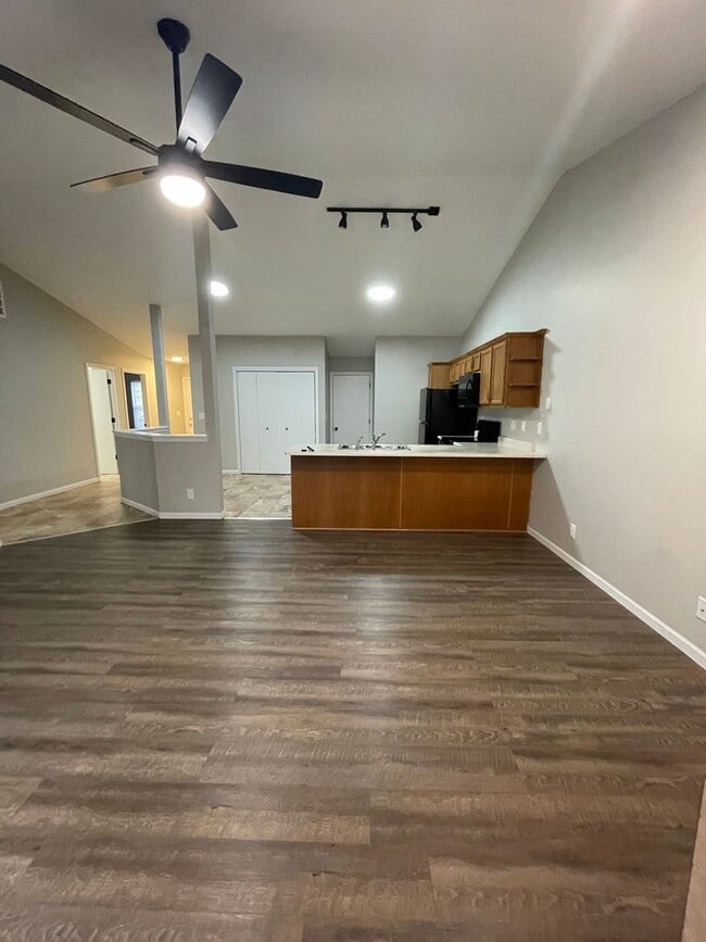 Photo - 3624-3626 Thornhill Circle W-TBROS Unit 3624 Thornhill Circle W