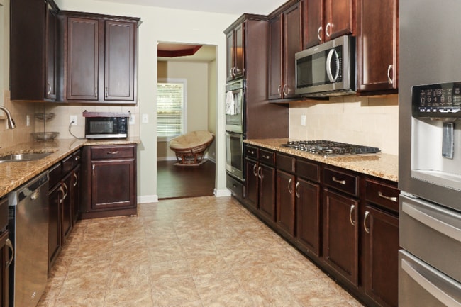 4010 Lake Manor Way