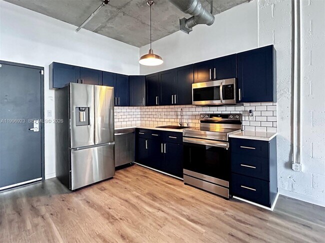 Photo - 444 NE 30th St Unidad 707