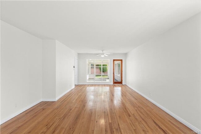 Photo - 5722 Faculty Ave