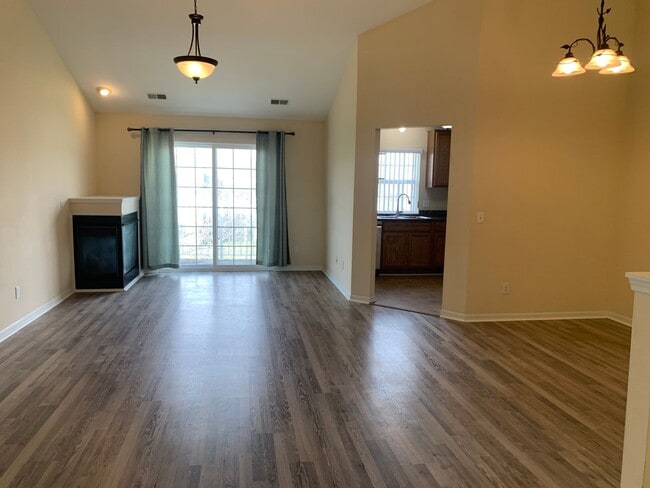 Photo - 2-Bedroom, 2-Bath Condo for Lease – Manors of Regency, Shelby Township