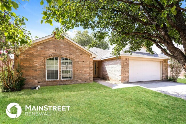 Photo - 449 Cambridge Dr