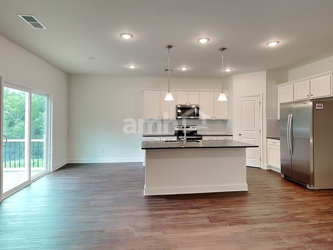 Photo - 303 Pecan Dr