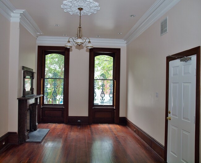 Photo - 301 M St NW Unidad #1