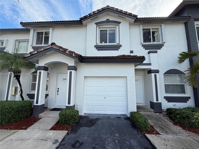 Building Photo - 2209 SE 23rd Rd Rental