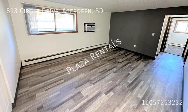 Building Photo - 222 S Greenwood St Unit 1