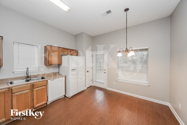 Photo - 7226 Grapetree Trail