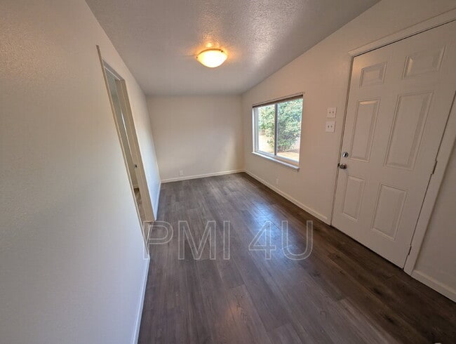 Photo - 6200 Prairie Rd NE Unit A