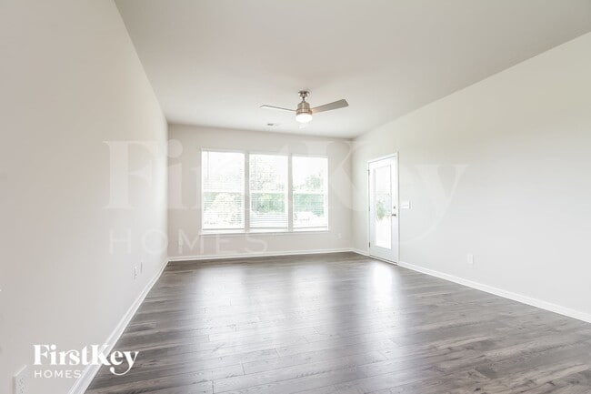 Photo - 405 Yoshino Cherry Dr