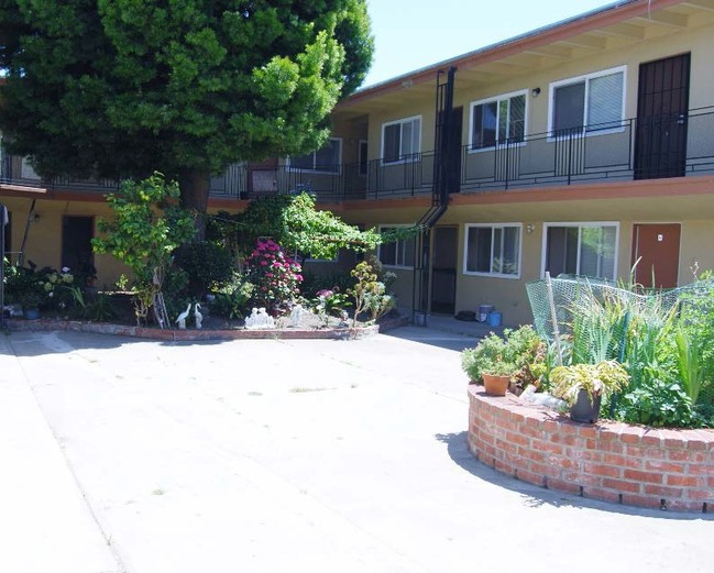 Doolittle Apartments