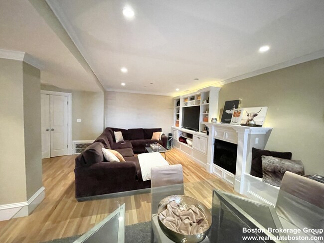 Photo - 27 Telegraph St Unit 1