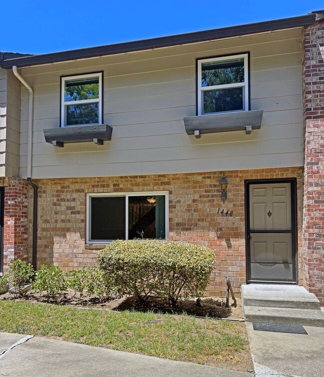 Photo - 1448 Carnot Dr