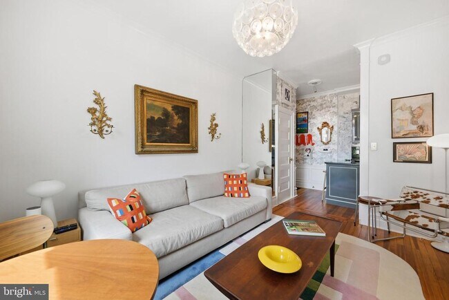 2122 California St NW Unit 258